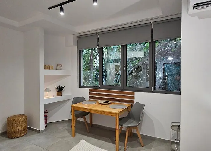 Spiti Center Lejlighed